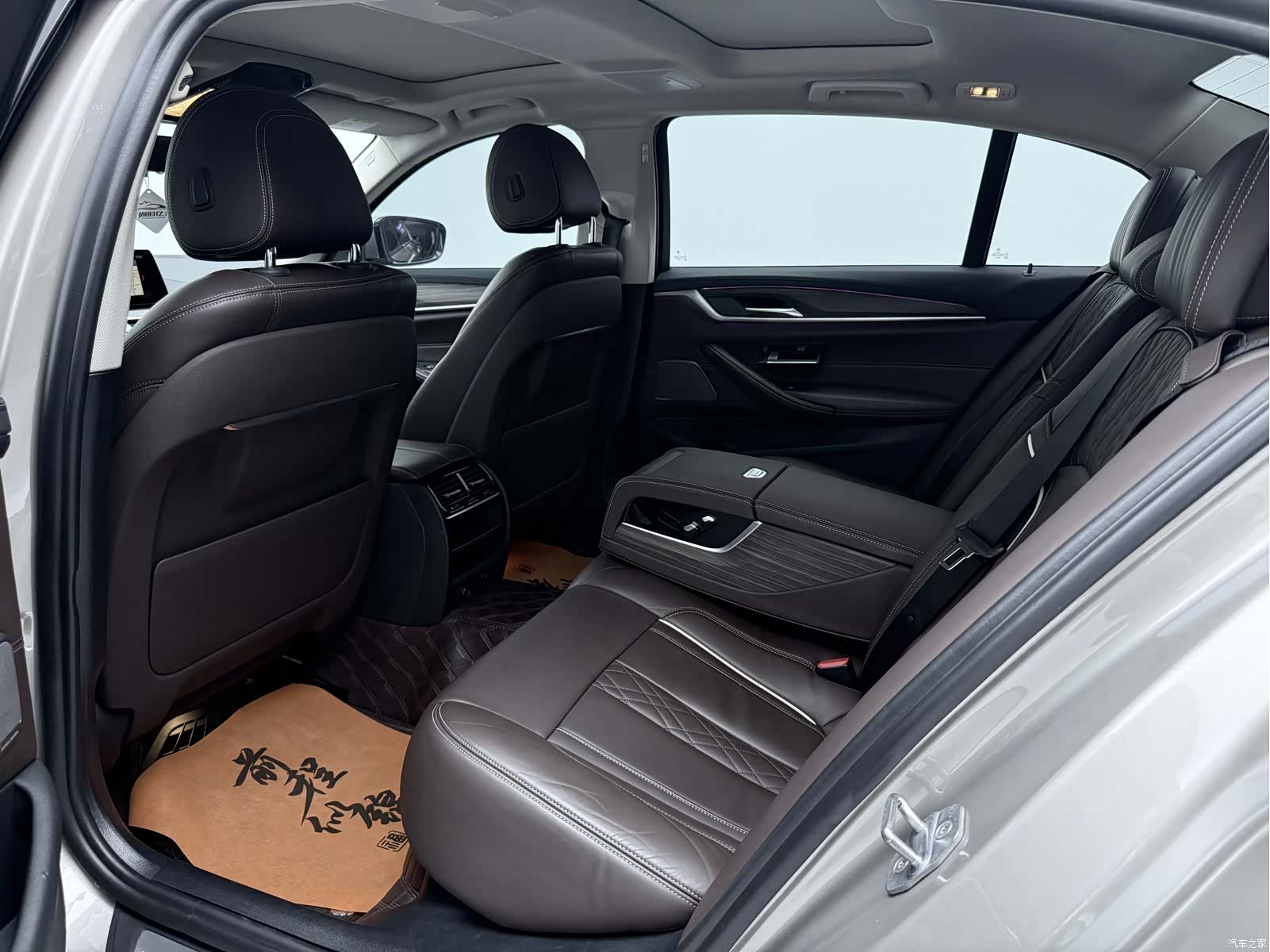 BMW 5 Series, 2019 21