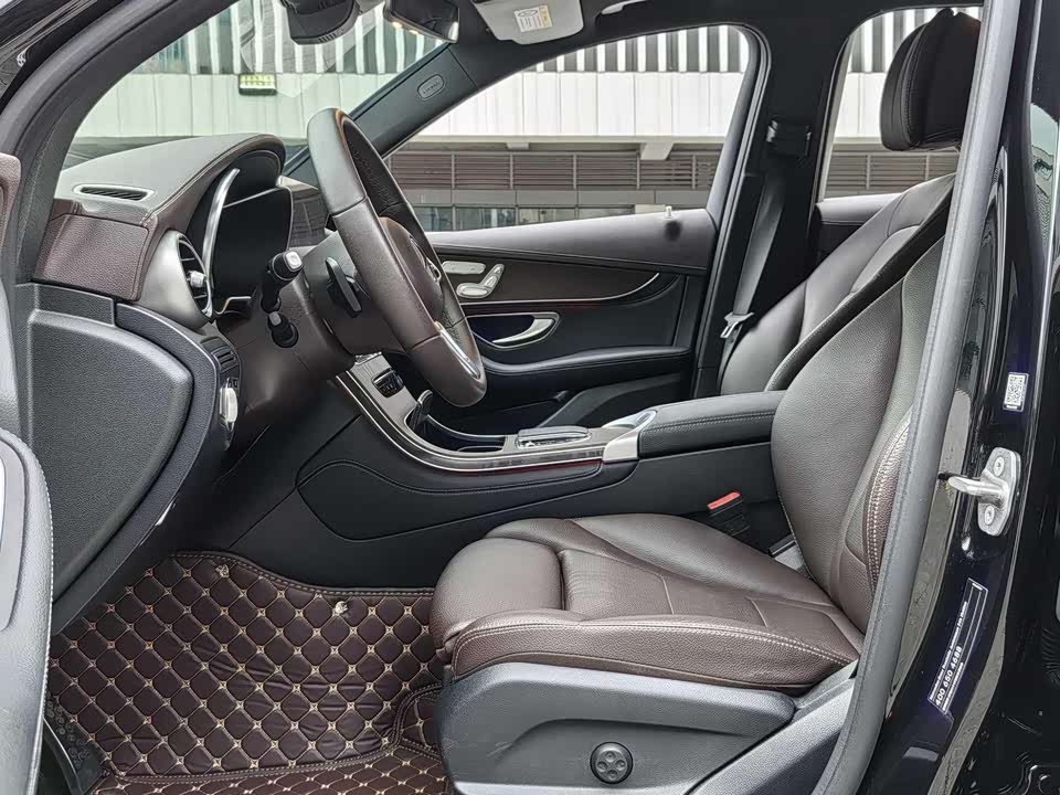 Mercedes-Benz GLC Mercedes-Benz GLC