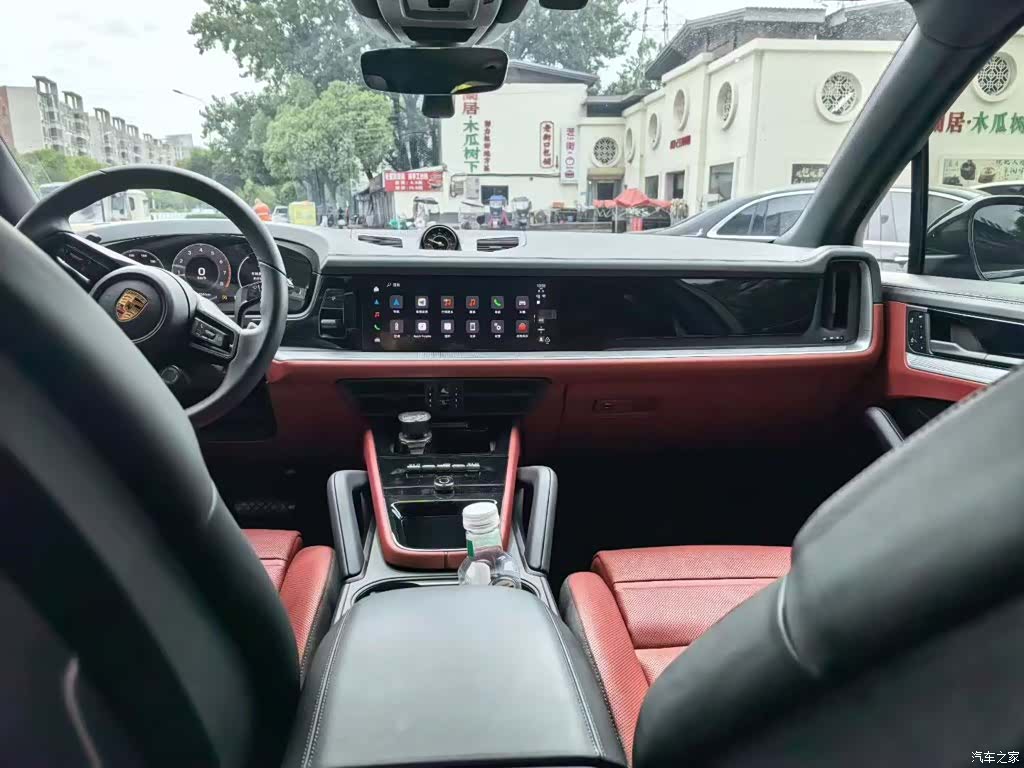 Porsche Cayenne, 2025 7