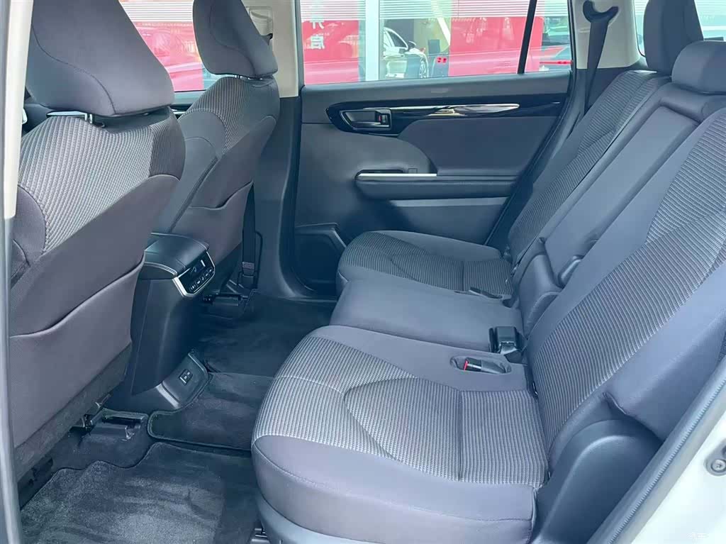 Toyota Highlander, 2025 12