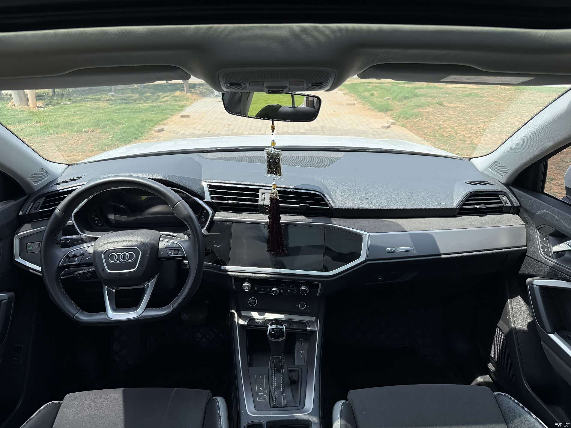 Audi Q3, 2023 16