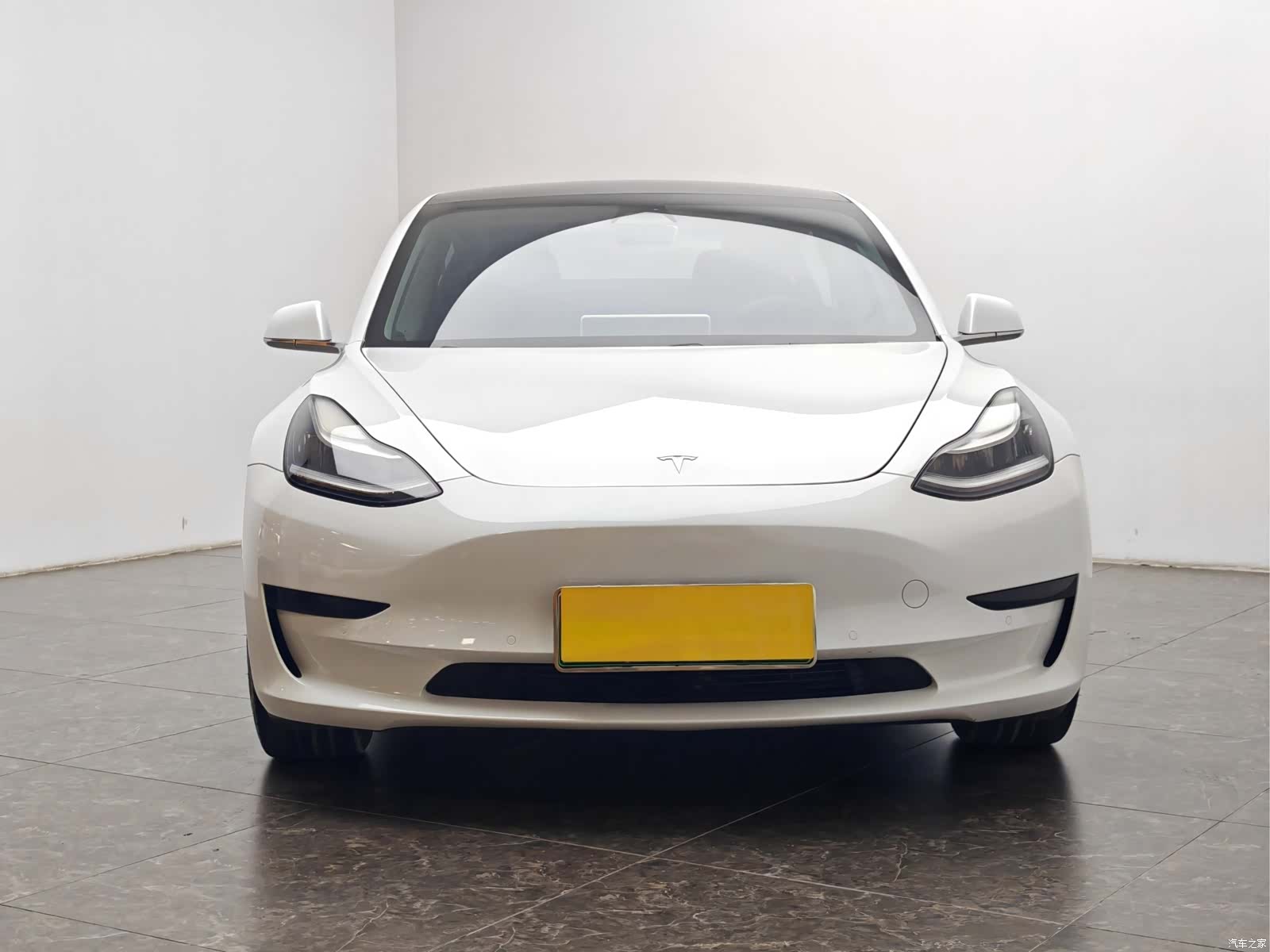 Tesla Model 3, 2020 все фото