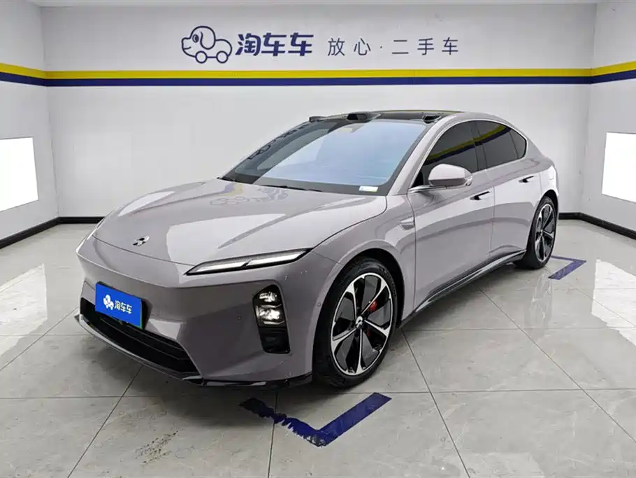 NIO ET5