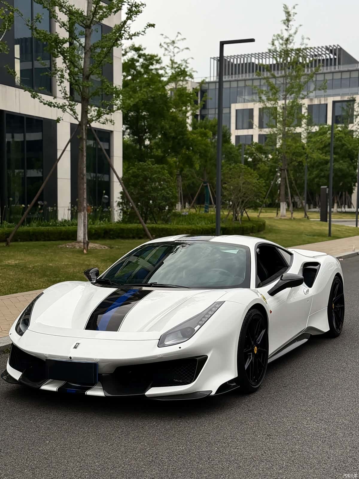 Ferrari 488