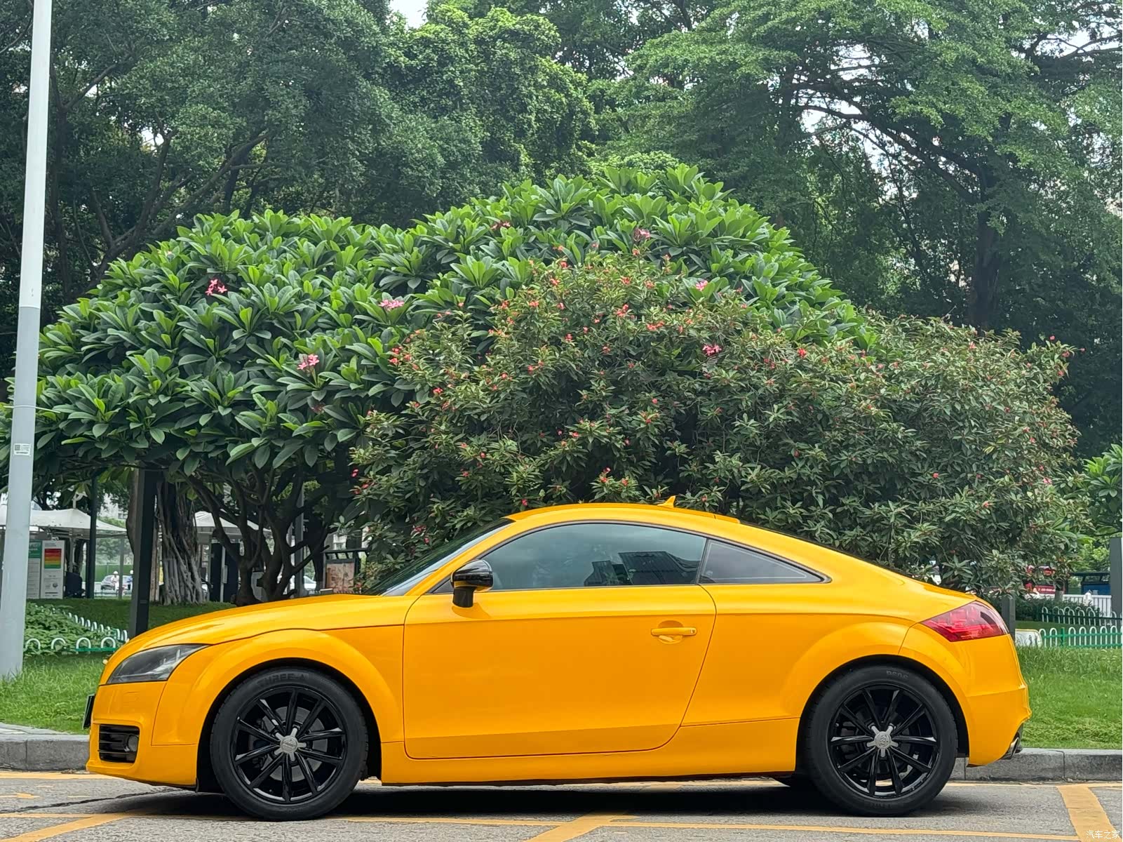 Audi TT, 2011 4