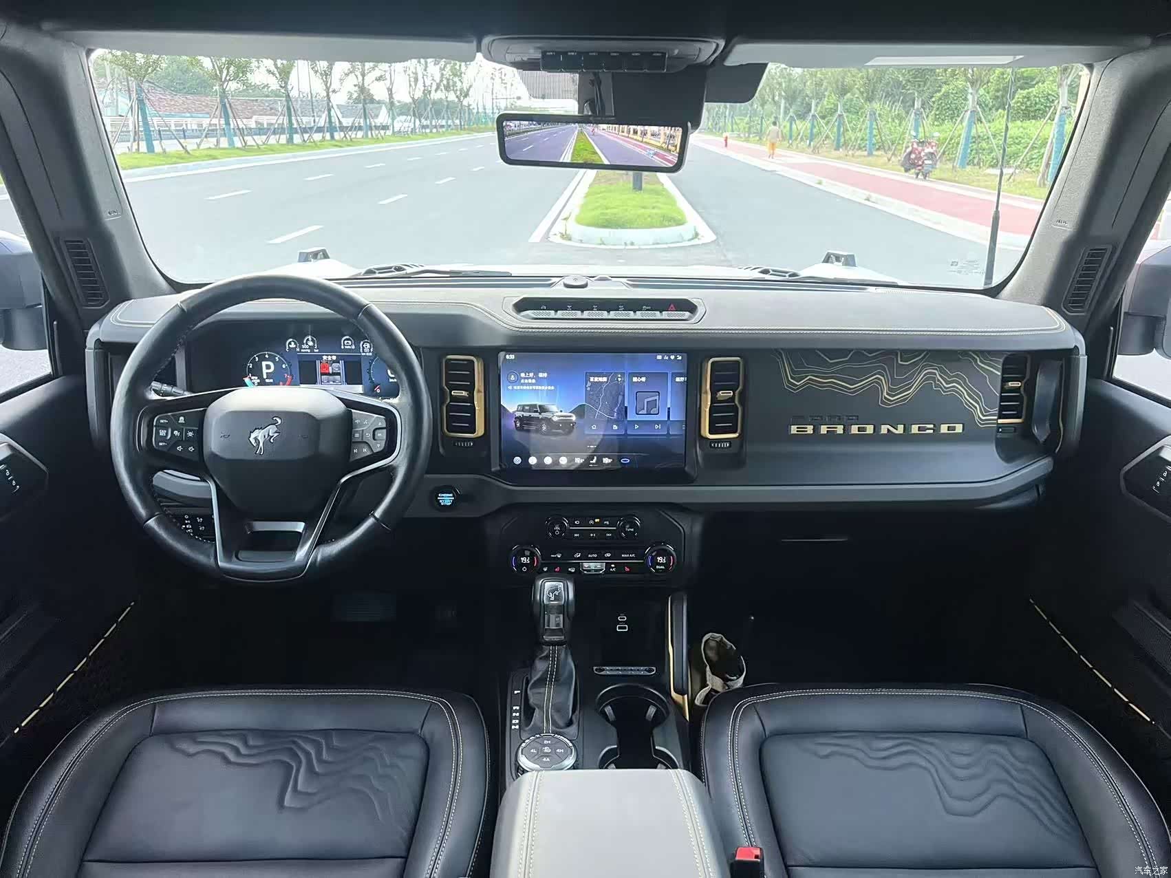 Ford Bronco, 2024 12