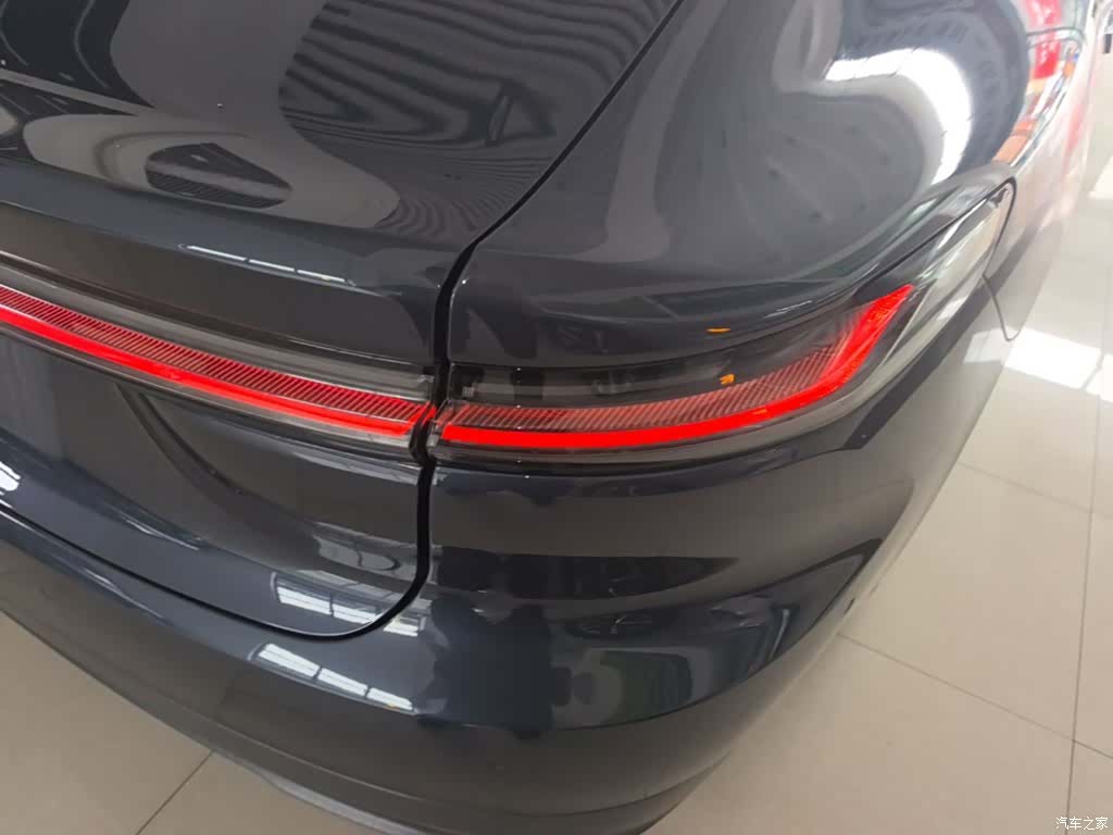 NIO ET7, 2022 8