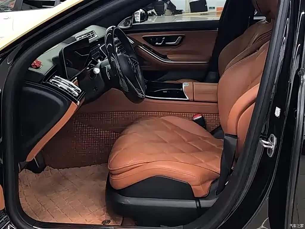Maybach S-Class, 2023 все фото