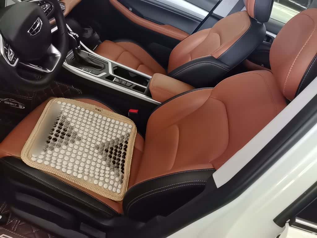 Geely X6, 2020 15