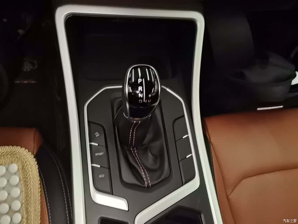 Geely X6, 2020 14