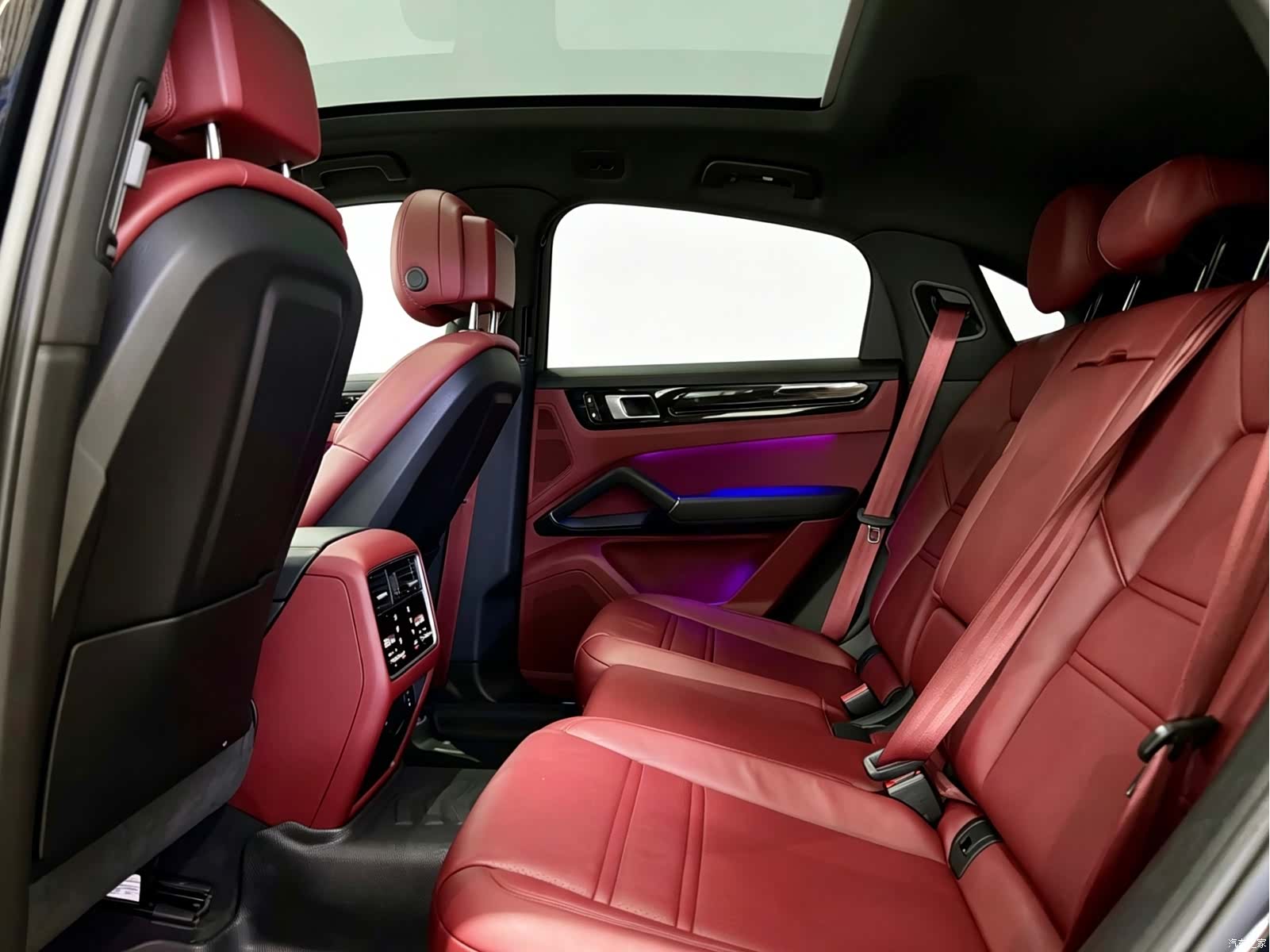 Porsche Cayenne, 2023 11