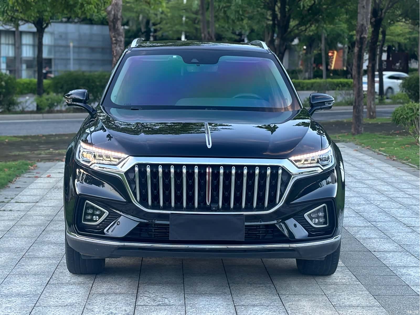 Hongqi HS5, 2022 2