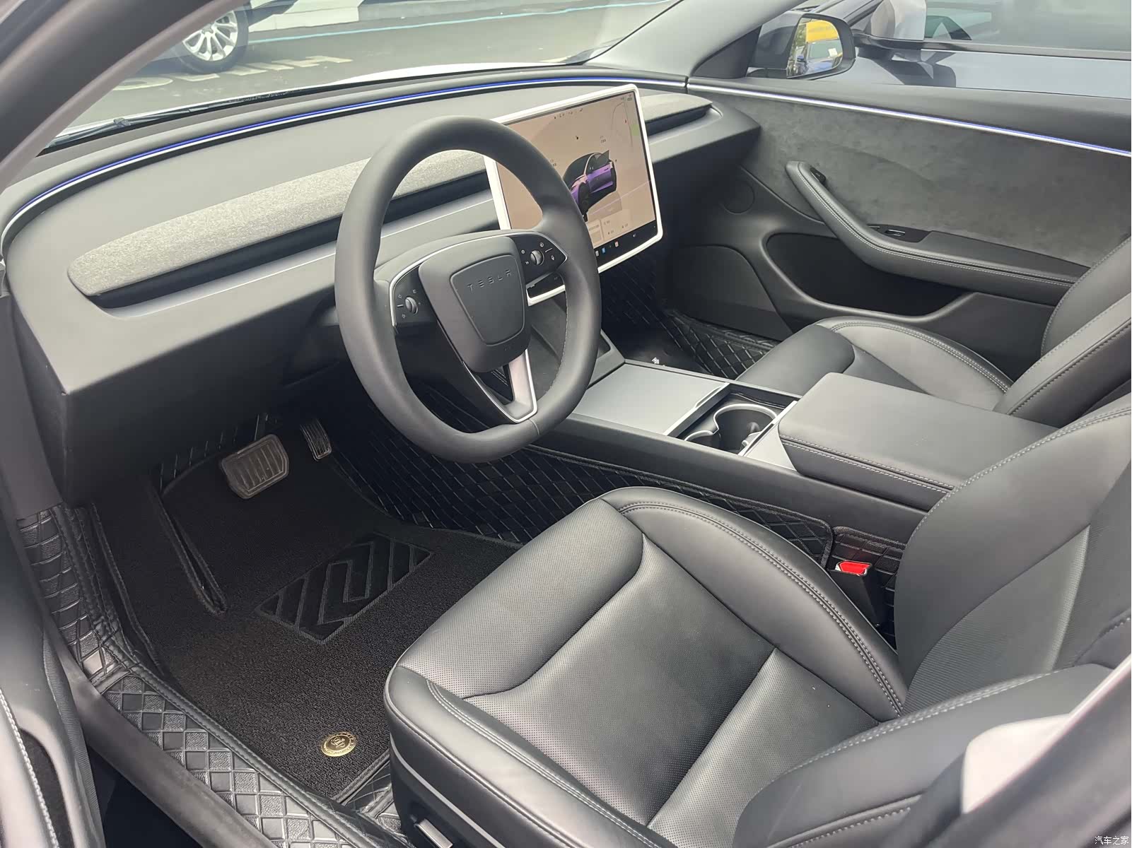 Tesla Model 3, 2024 4