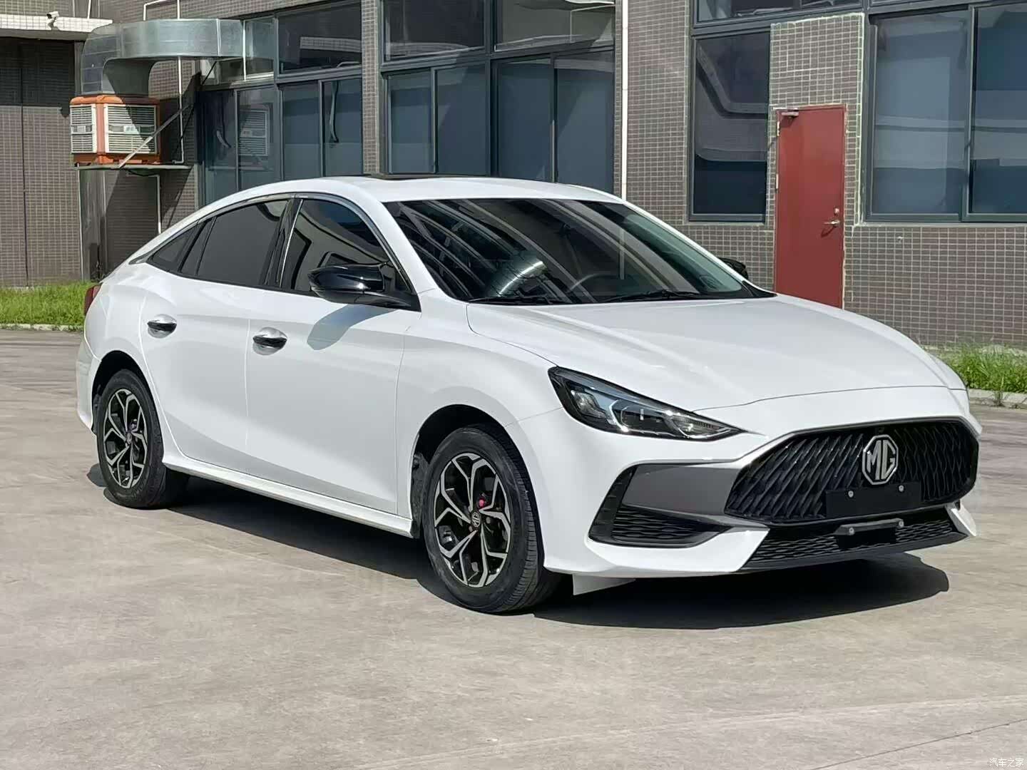 MG MG5, 2021 3