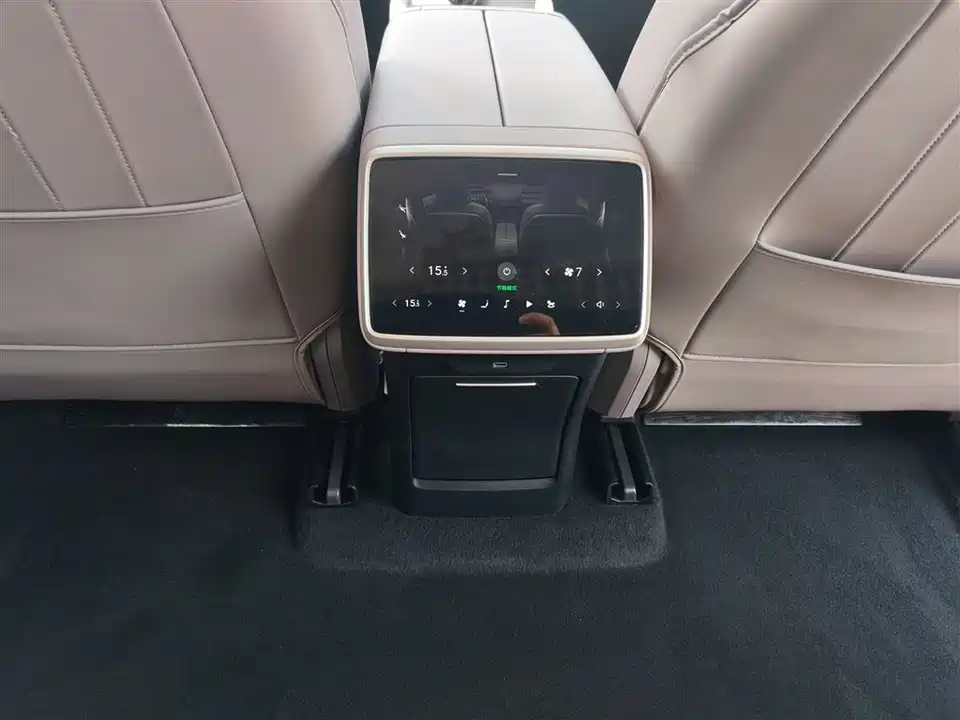 NIO L60 NIO L60