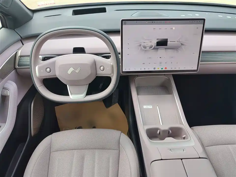 NIO L60 NIO L60