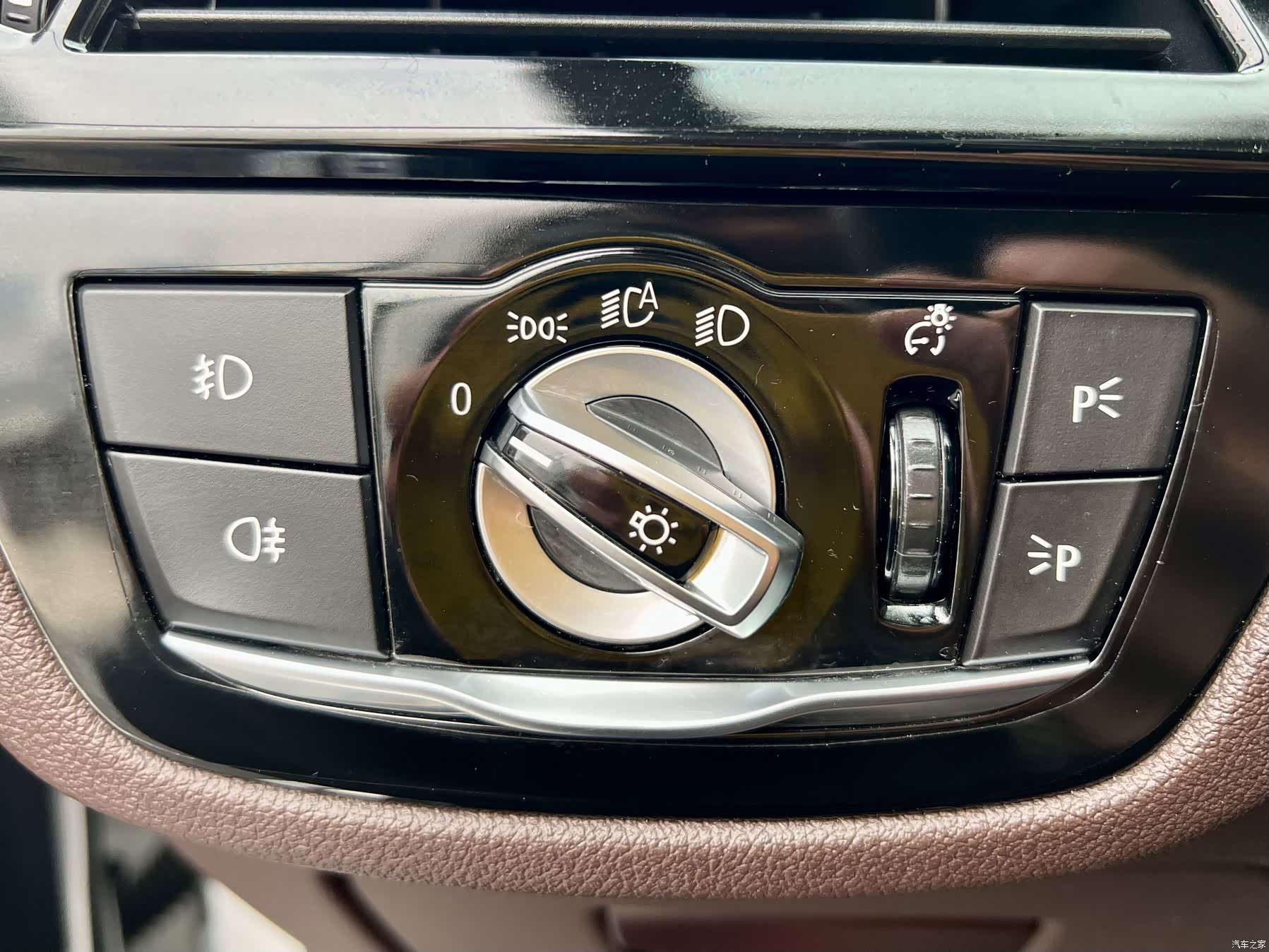 BMW 5 Series, 2019 12