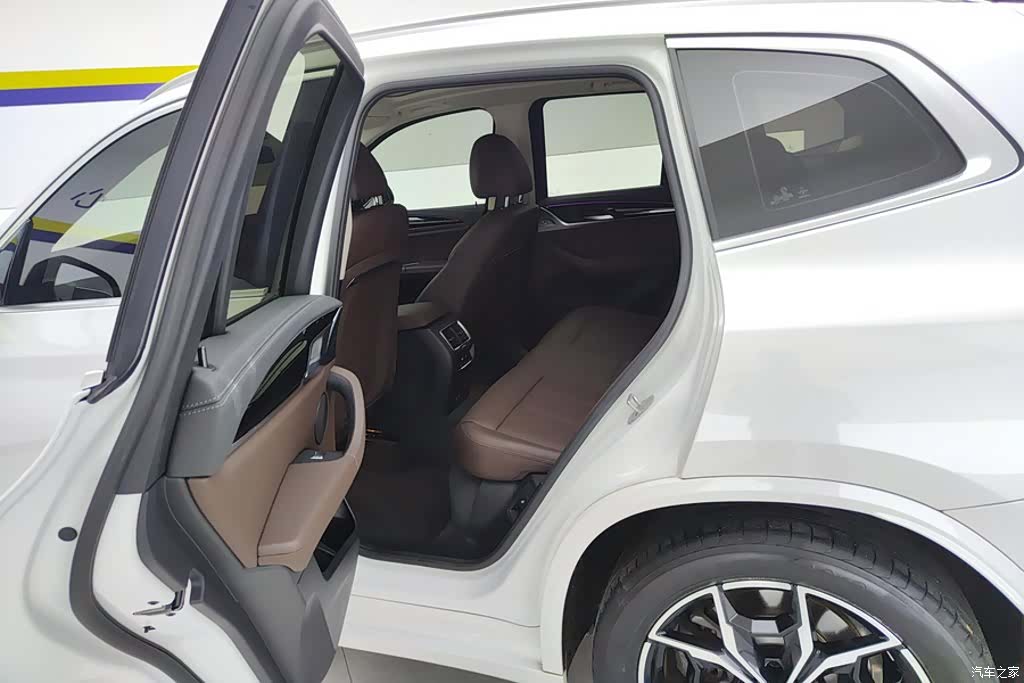 BMW X3, 2022 11