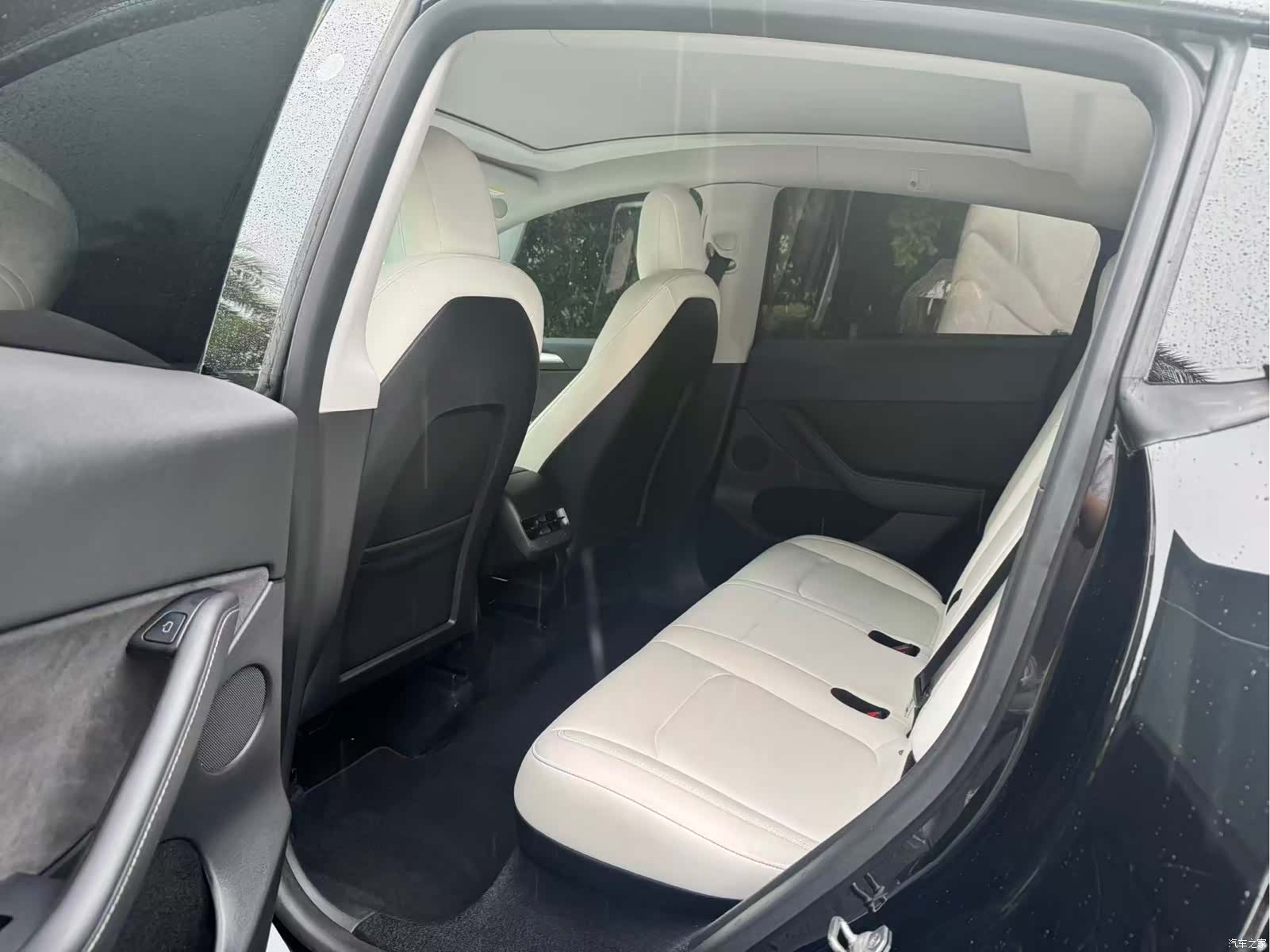 Tesla Model Y, 2021 6