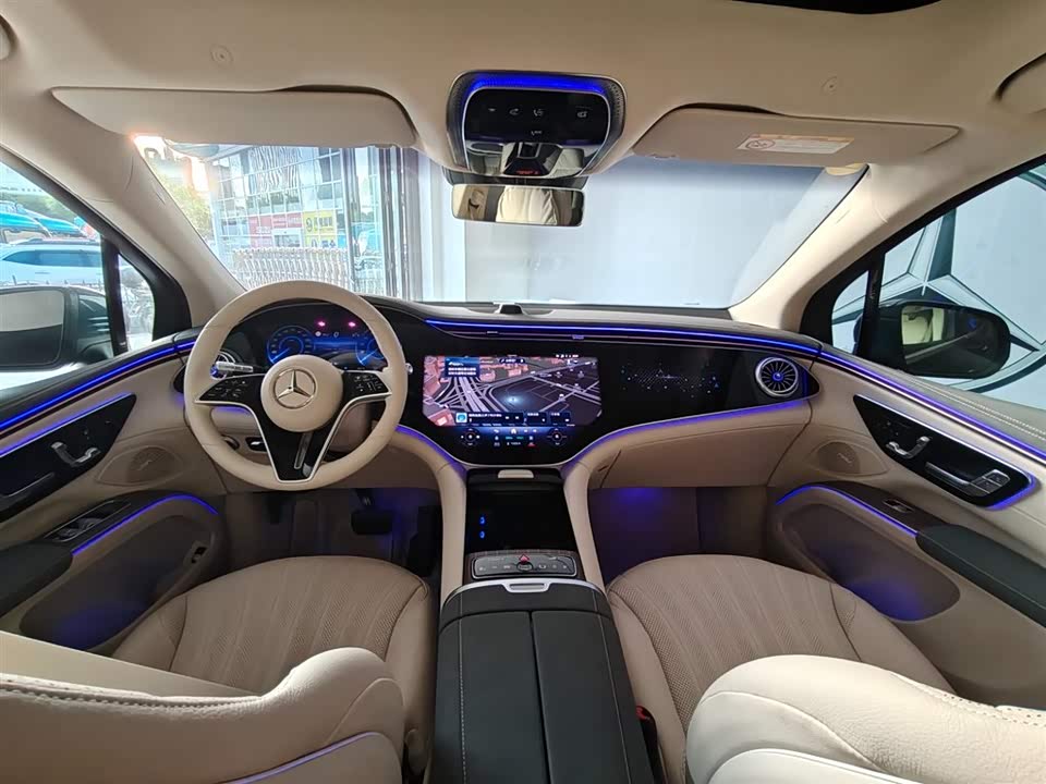 Mercedes-Benz EQS SUV