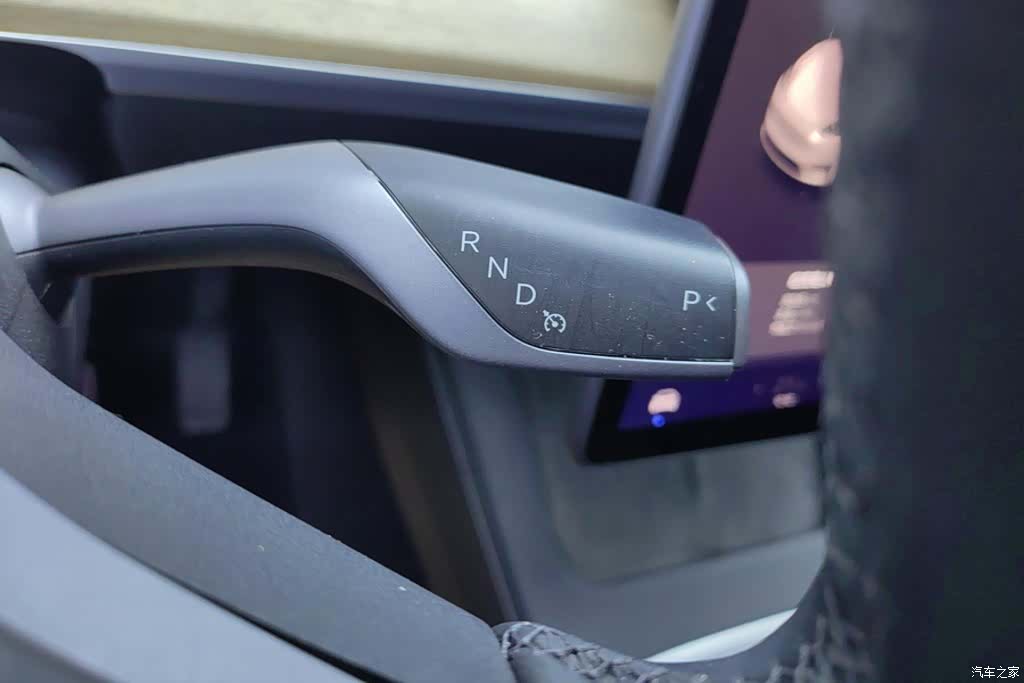 Tesla Model Y, 2022 16