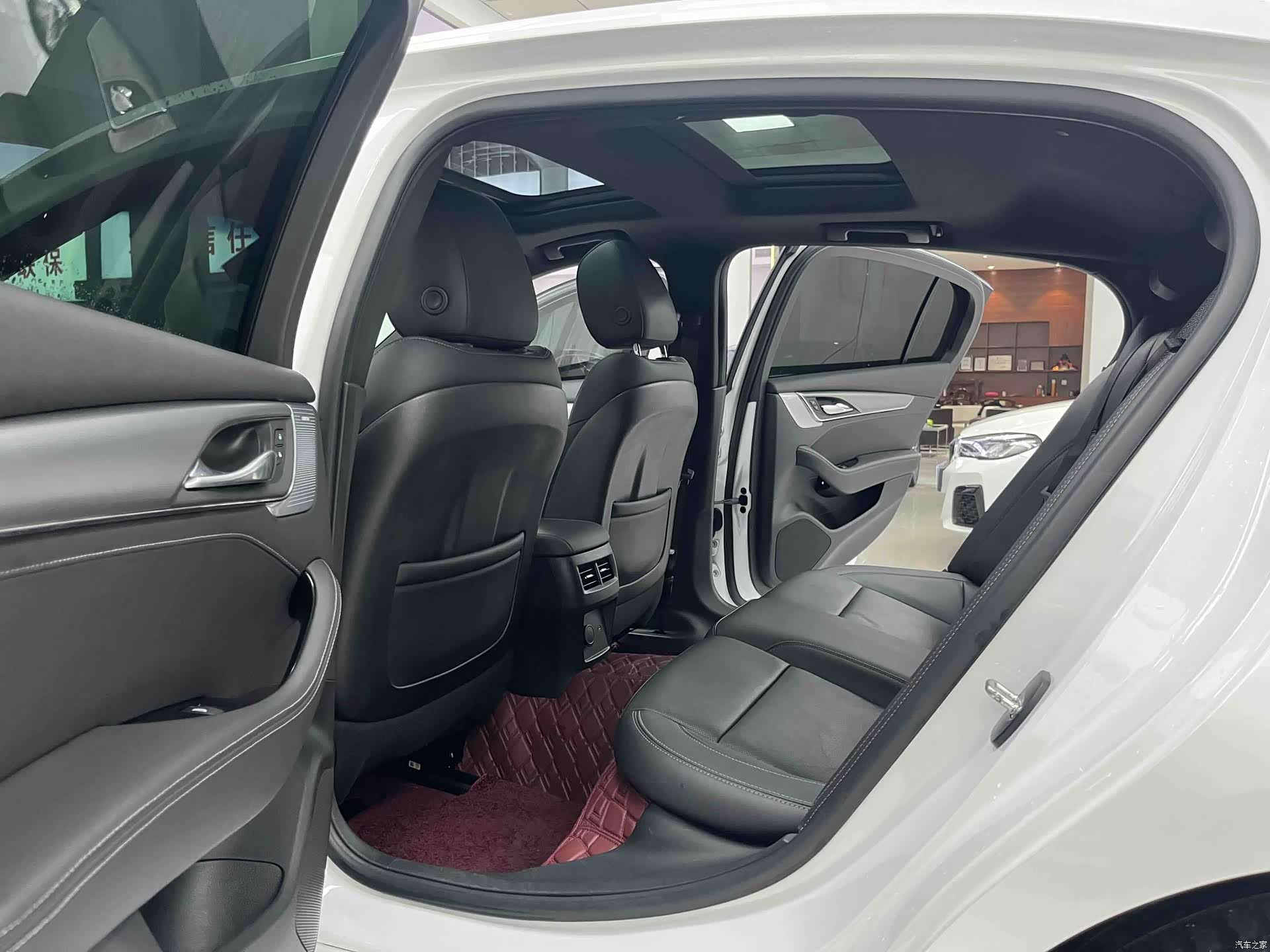 Cadillac CT5, 2023 10