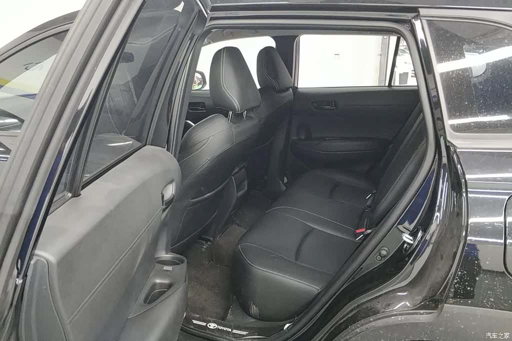 Toyota Frontlander, 2024 11