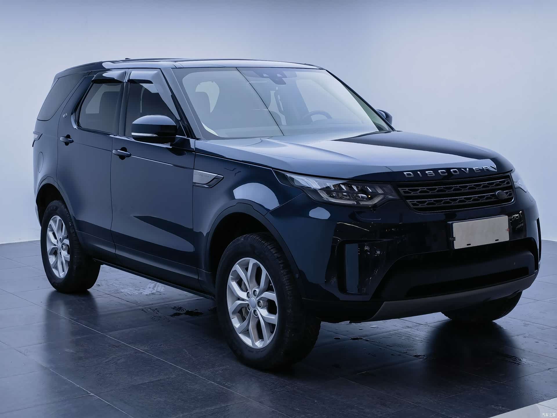 Land Rover Discovery, 2019 3