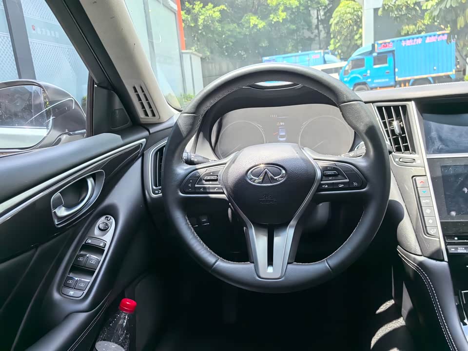 Infiniti Q50L Infiniti Q50L