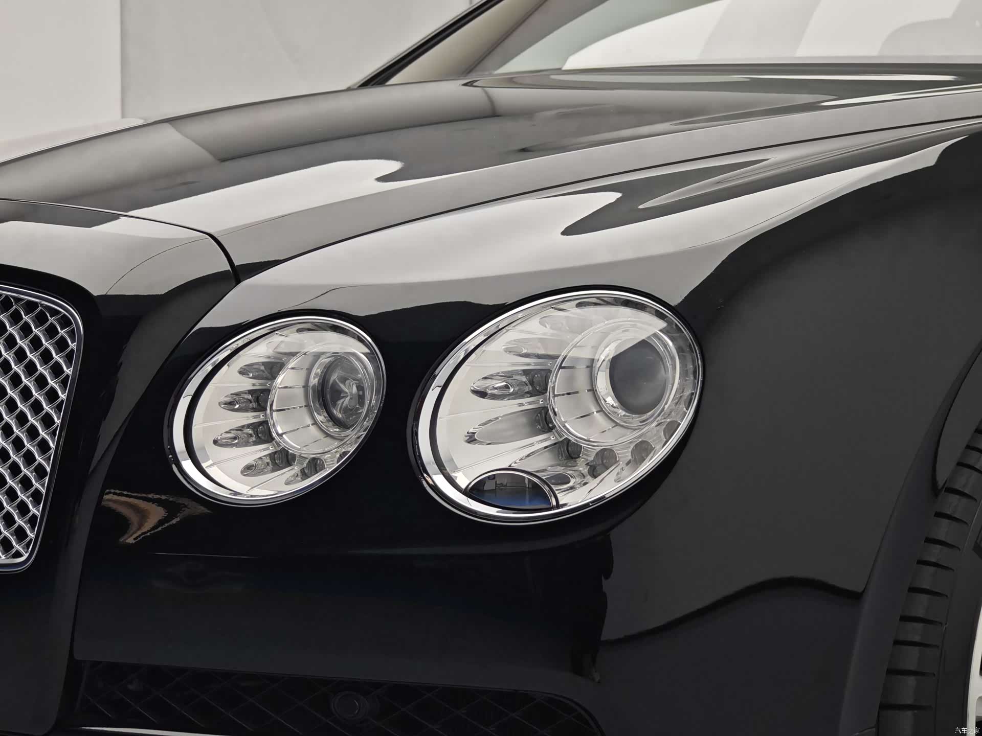 Bentley Flying Spur, 2015 все фото