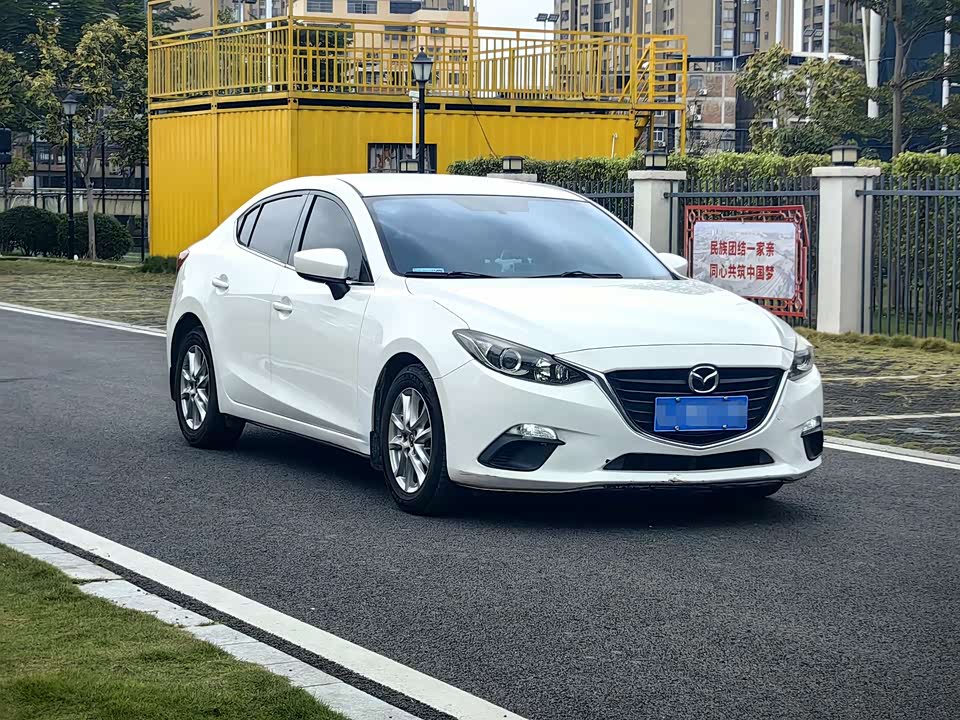 Mazda 3 Angkesaila