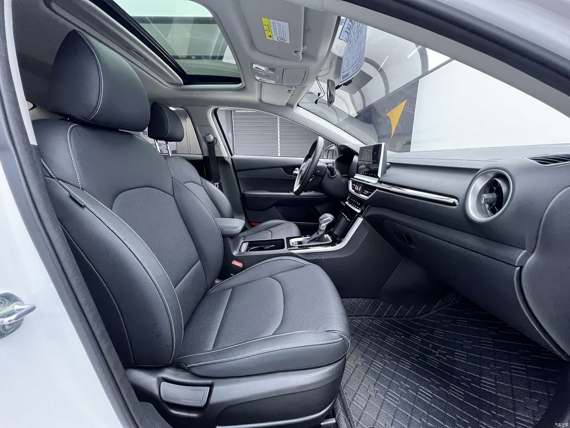 Kia K3, 2022 10
