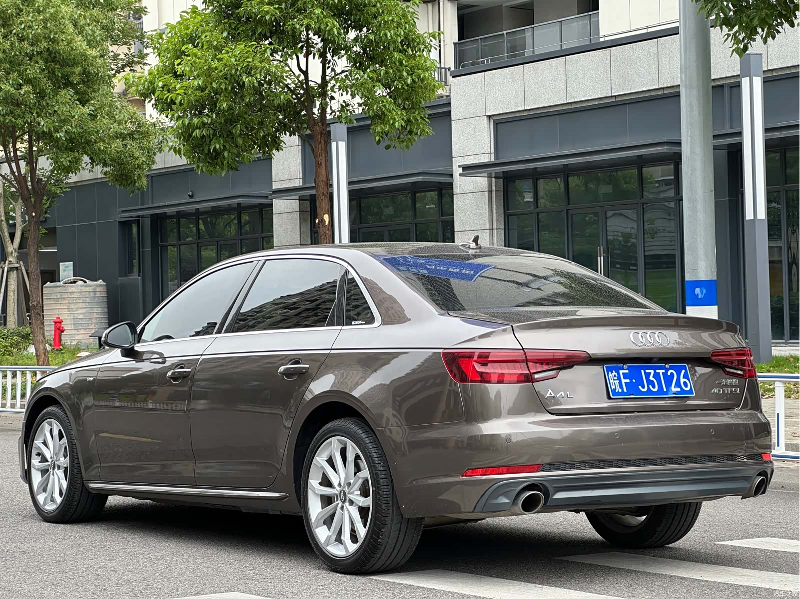 Audi A4L, 2018 17