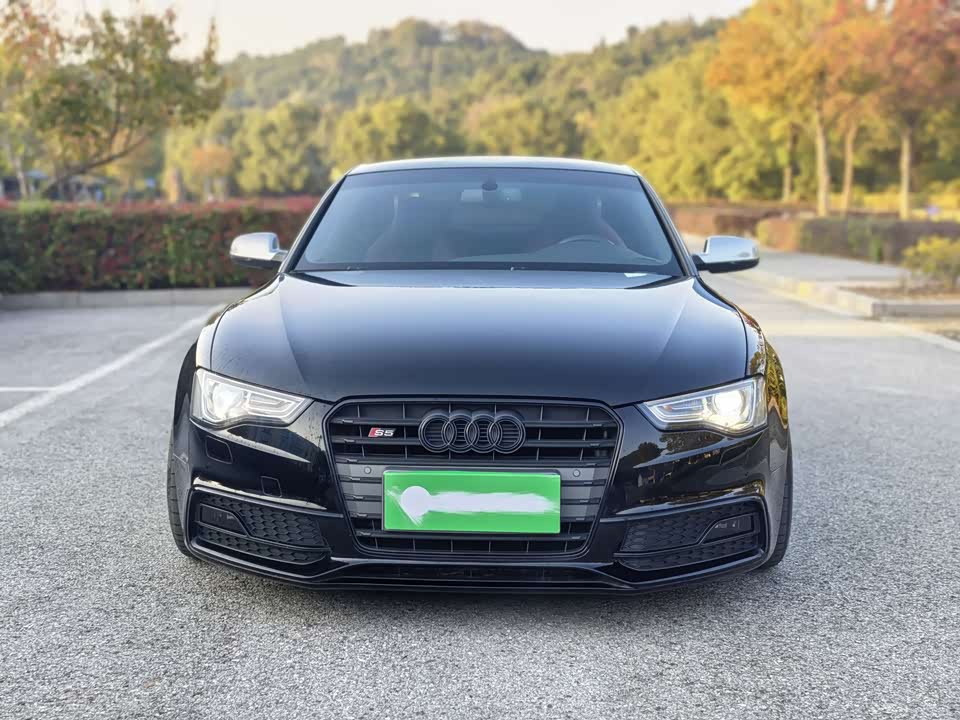 Audi S5