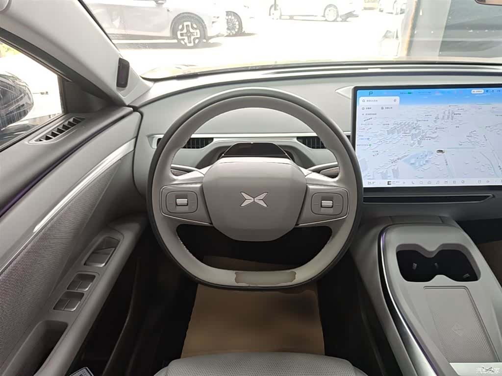 Xpeng Mona M03, 2025 11