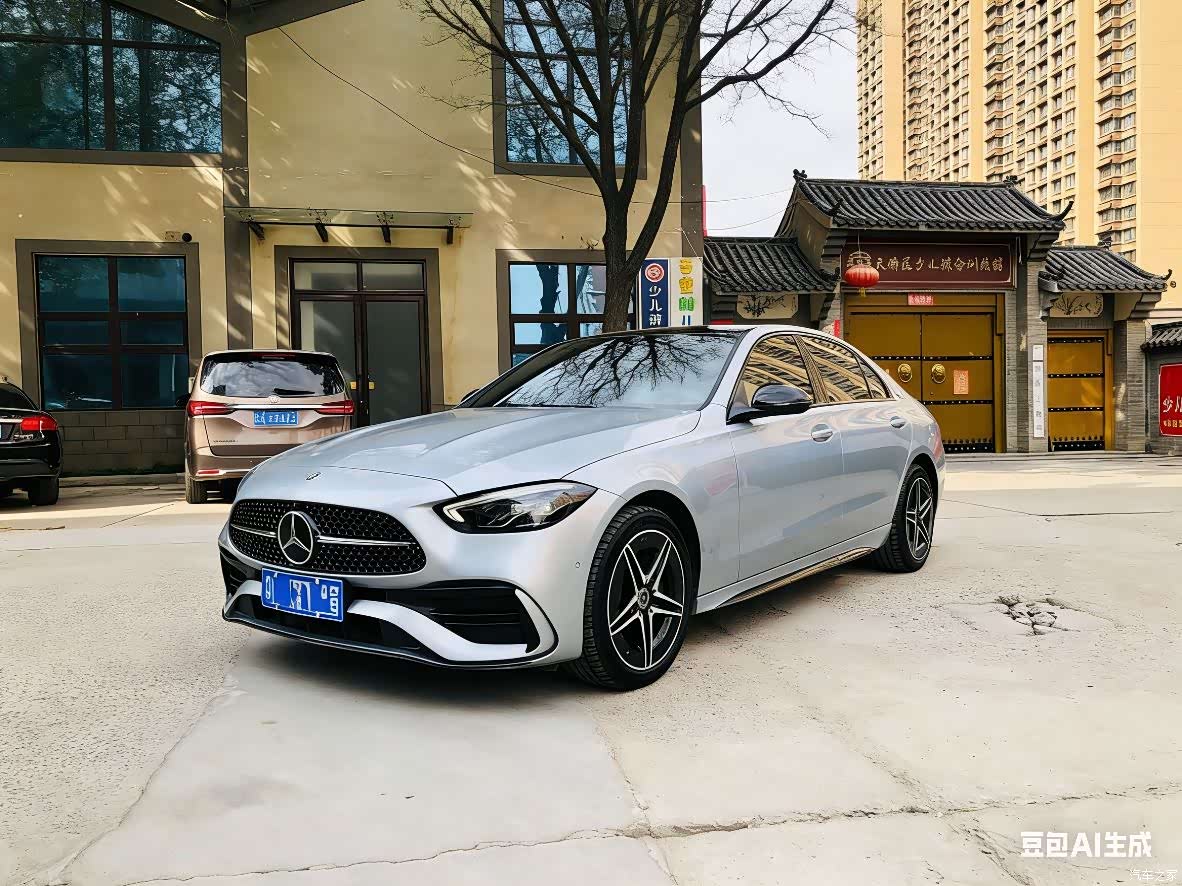Mercedes-Benz C-Class, 2023 1
