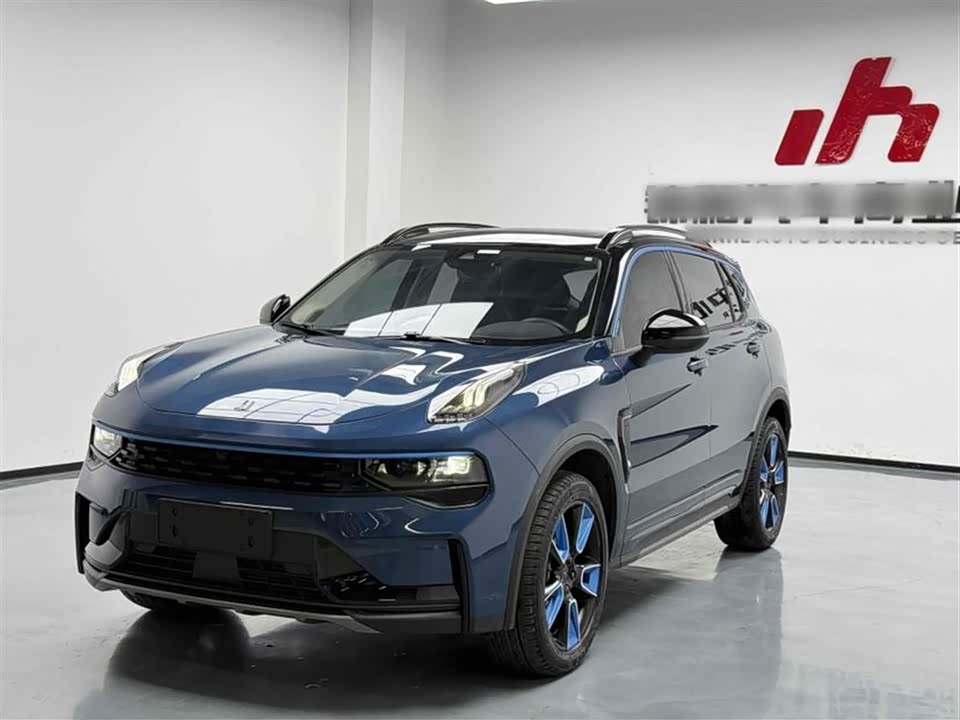 Lynk & Co 01