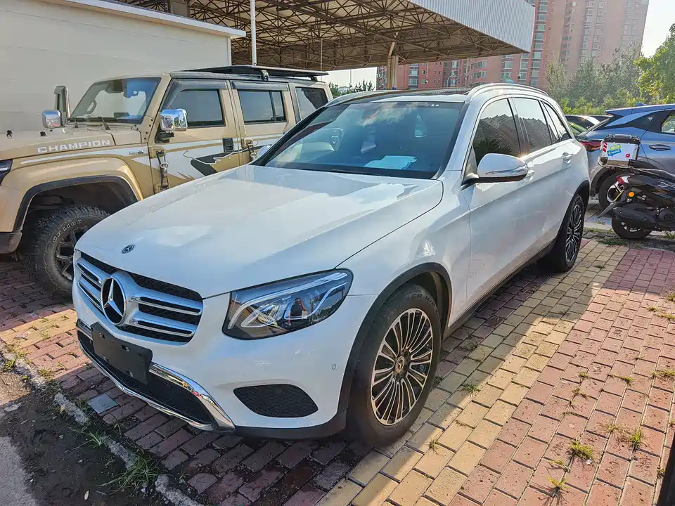 Mercedes-Benz GLC Mercedes-Benz GLC