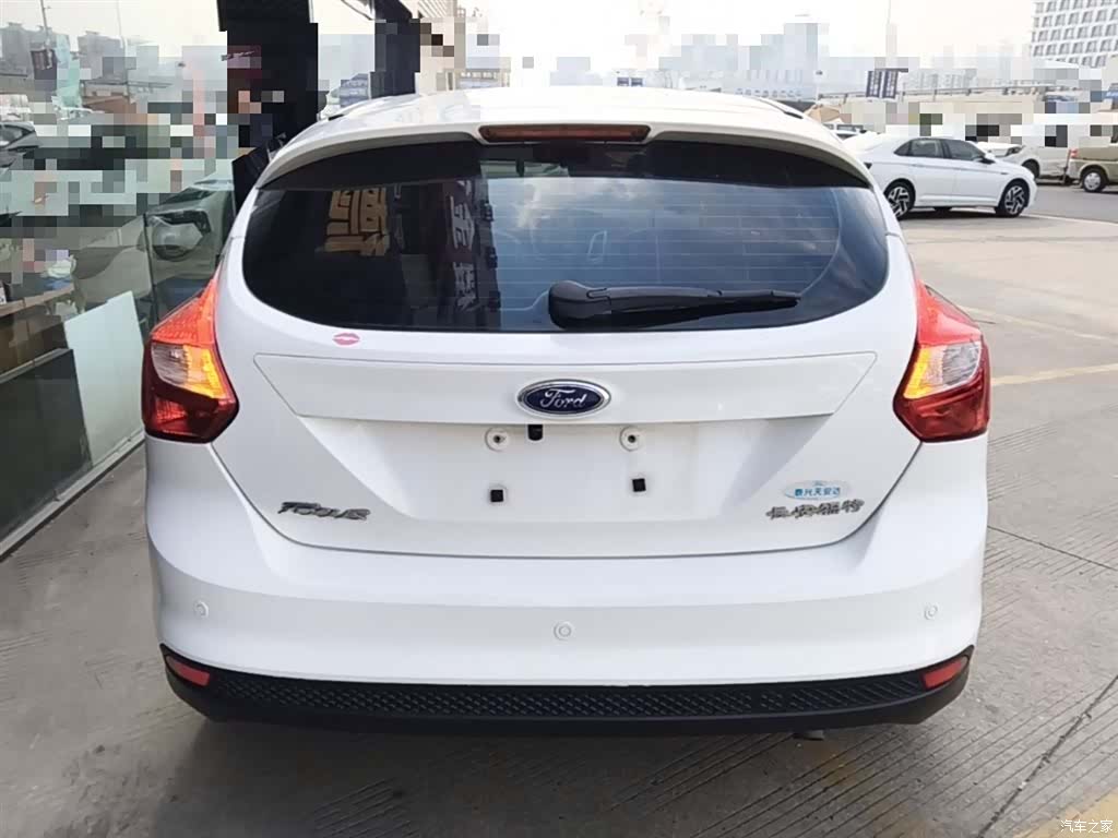 Ford Focus, 2014 6