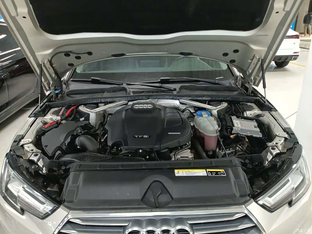 Audi A4L, 2017 16