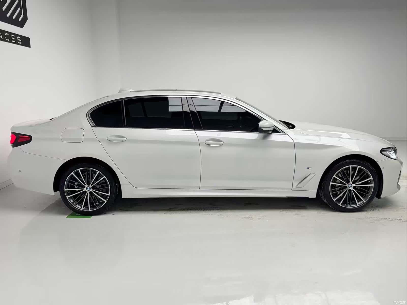 BMW 5 Series, 2022 7