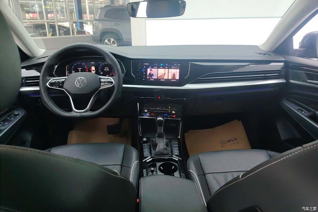 Volkswagen Passat, 2023 12