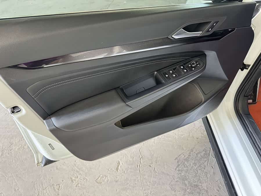Volkswagen Golf 2022, фото 13