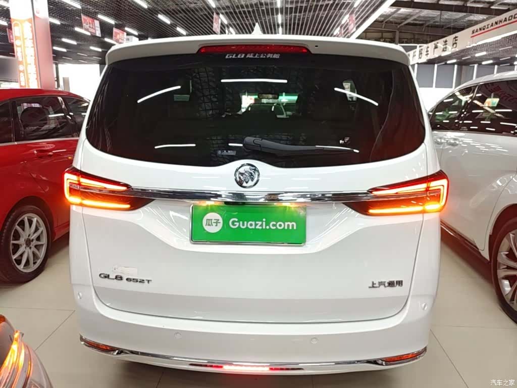 Buick GL8, 2021 6