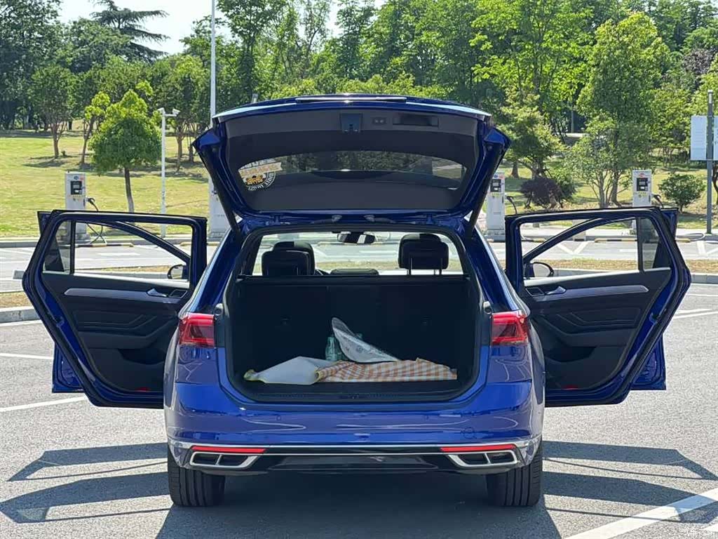 Volkswagen Variant, 2022 9