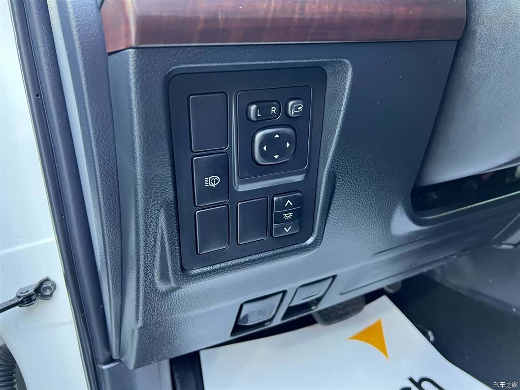 Toyota Prado, 2015 21