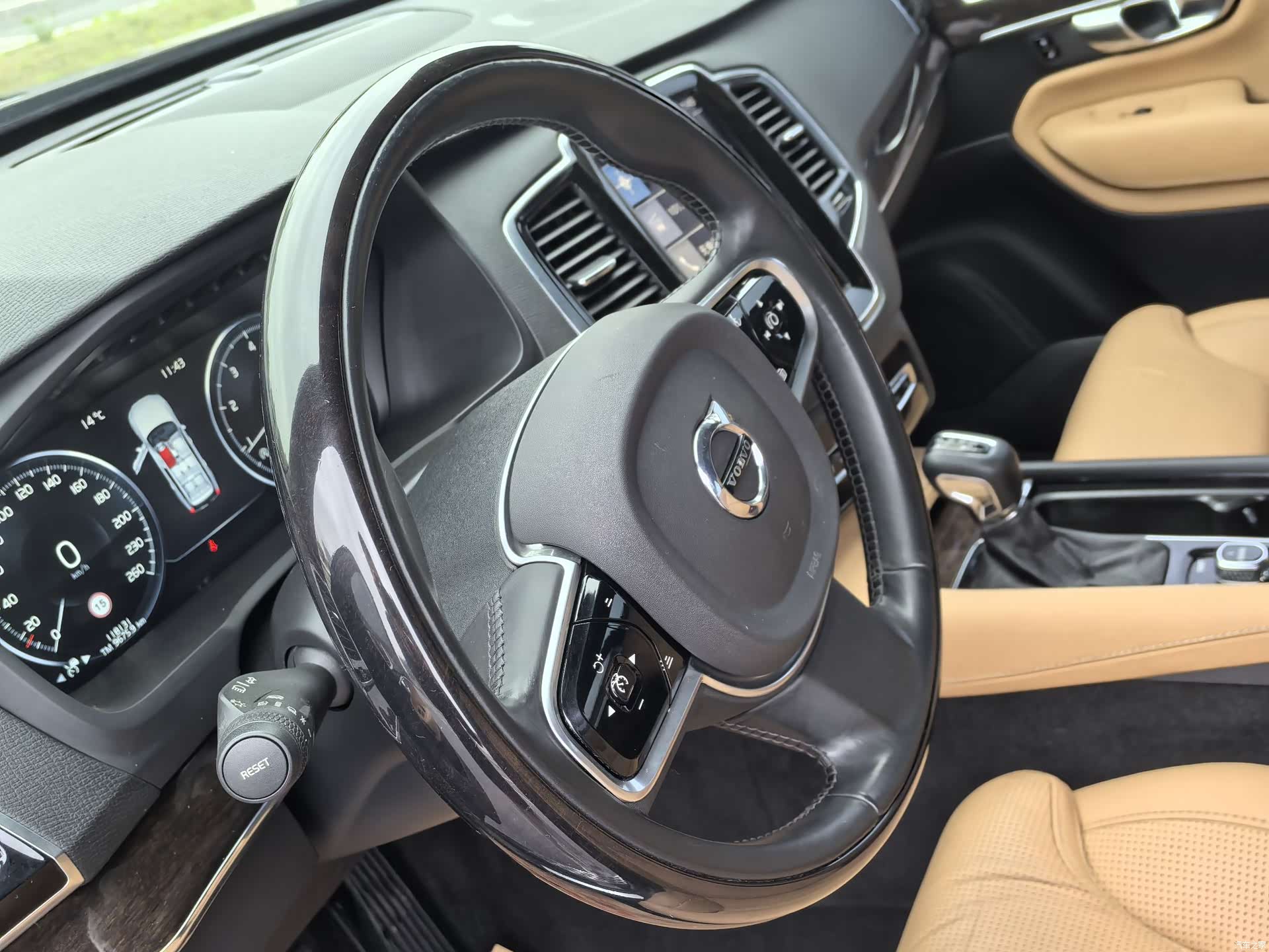 Volvo XC90, 2017 все фото