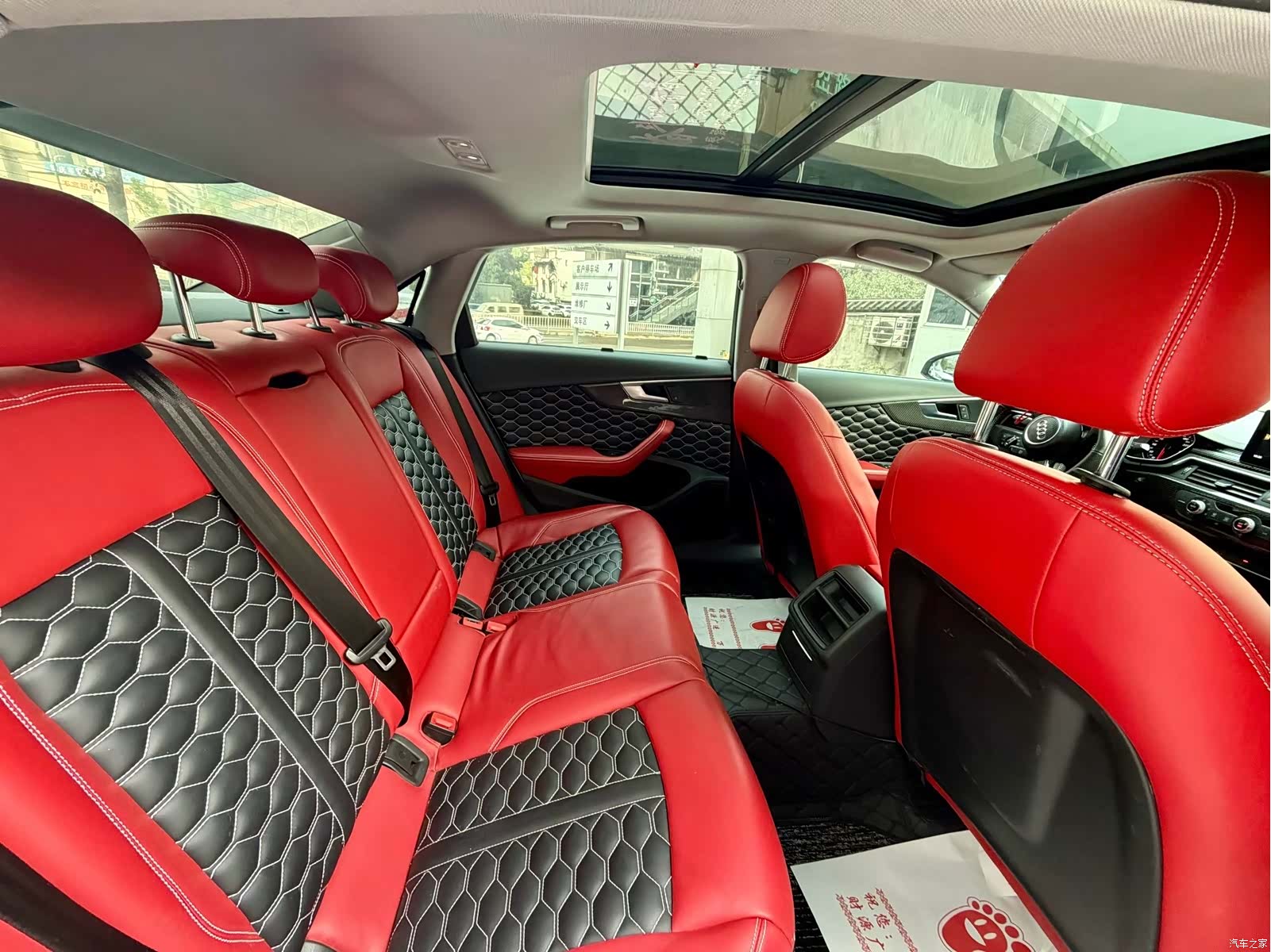 Audi A4L, 2020 все фото