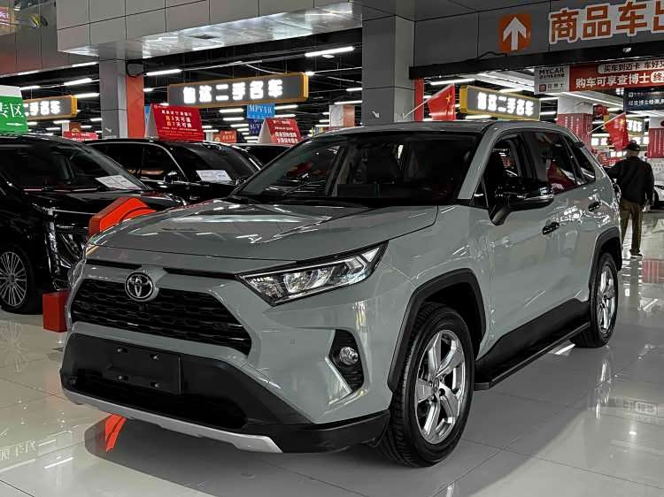 Toyota RAV4 2022 2.0L CVT Plus