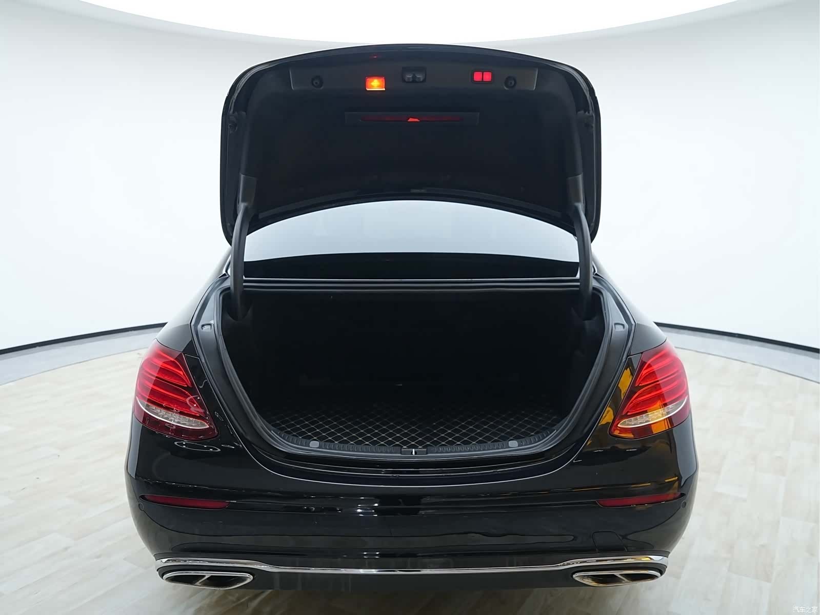 Mercedes-Benz E-Class, 2020 9